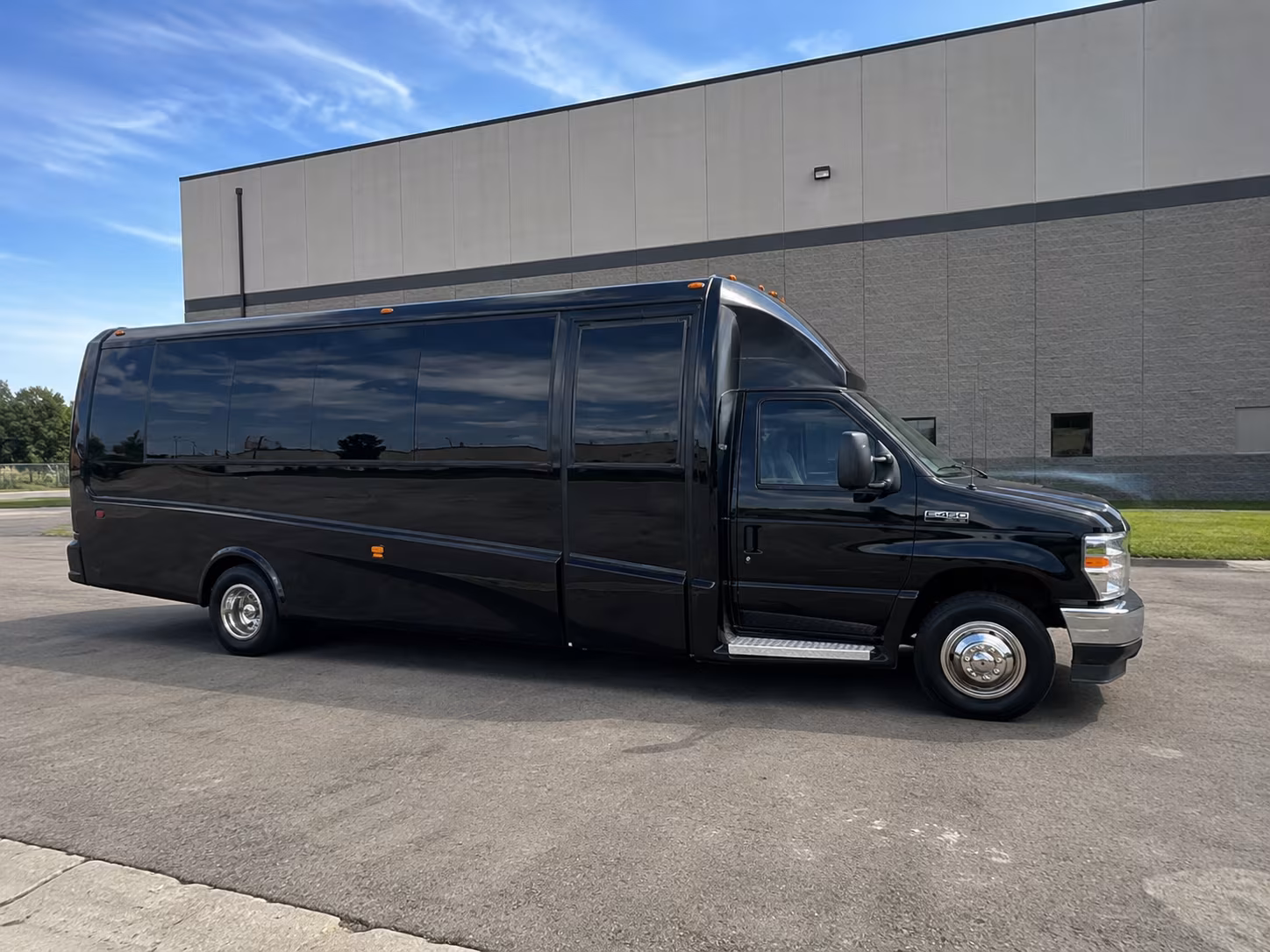 compare buses for the c m russell museum and great falls arts field trips