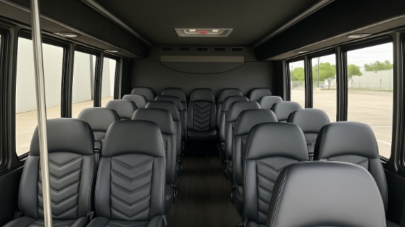 boise 28 passenger minibus